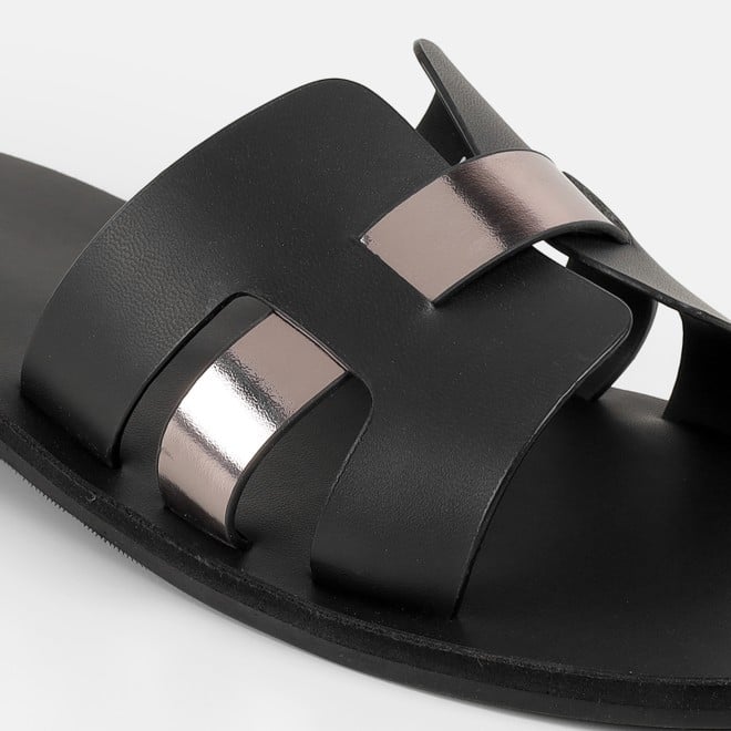 Mochi Women Black Casual Slip Ons (SKU: 41-9140-11-36)