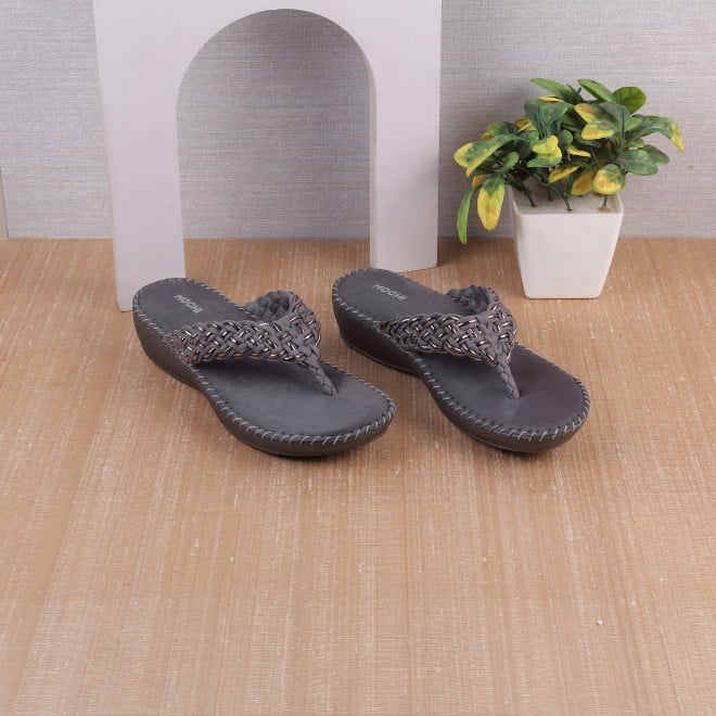 Mochi Women Grey Casual Slip-Ons