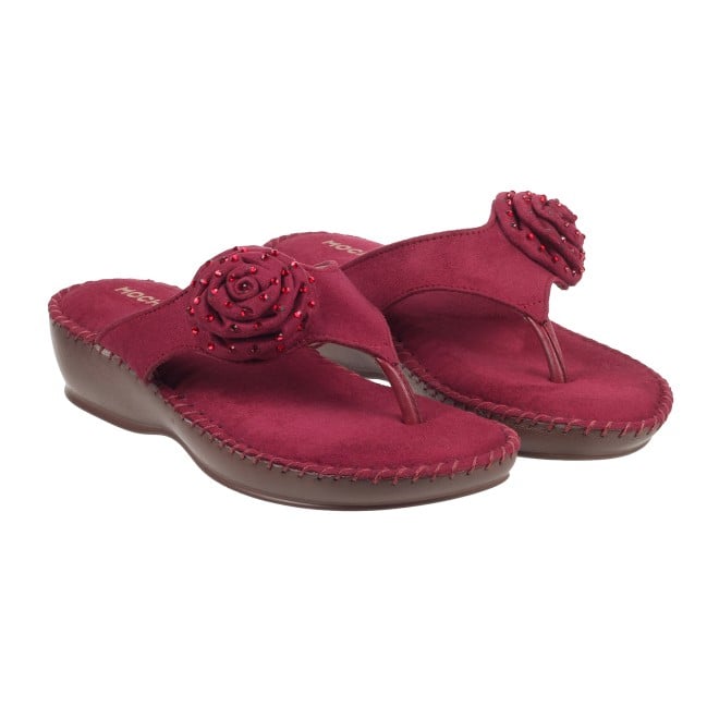 Mochi Women Maroon Casual Slippers