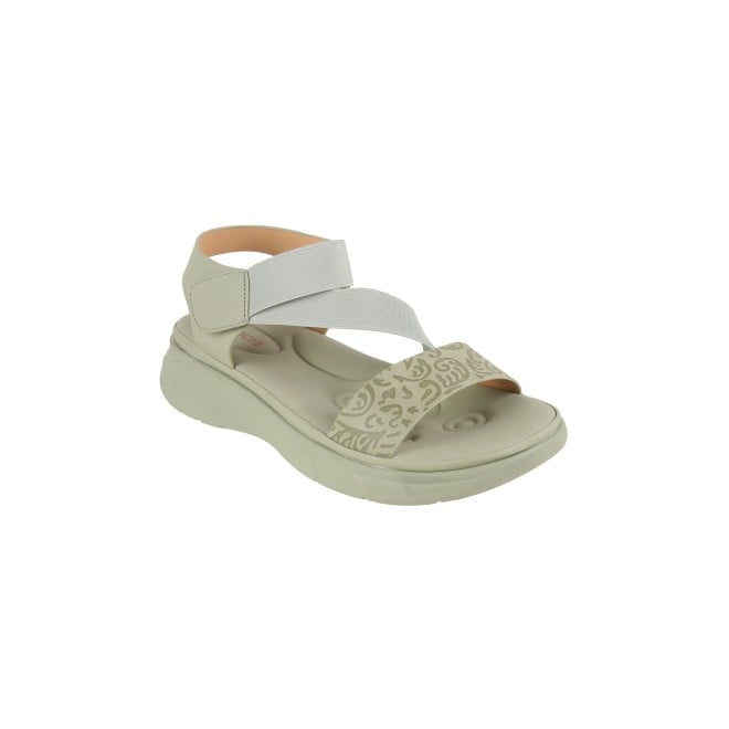 Mochi Women Green Casual Sandals