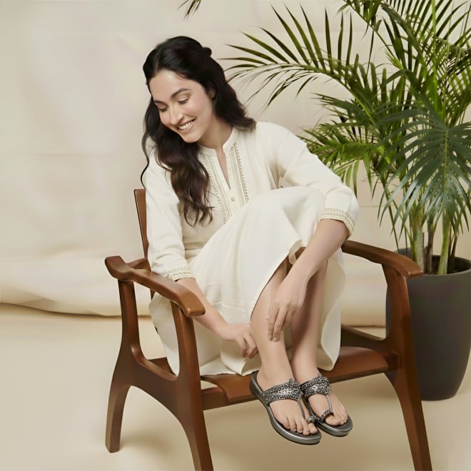 Mochi Women Gun-metal Ethnic Kolhapuris (SKU: 44-244-29-36)