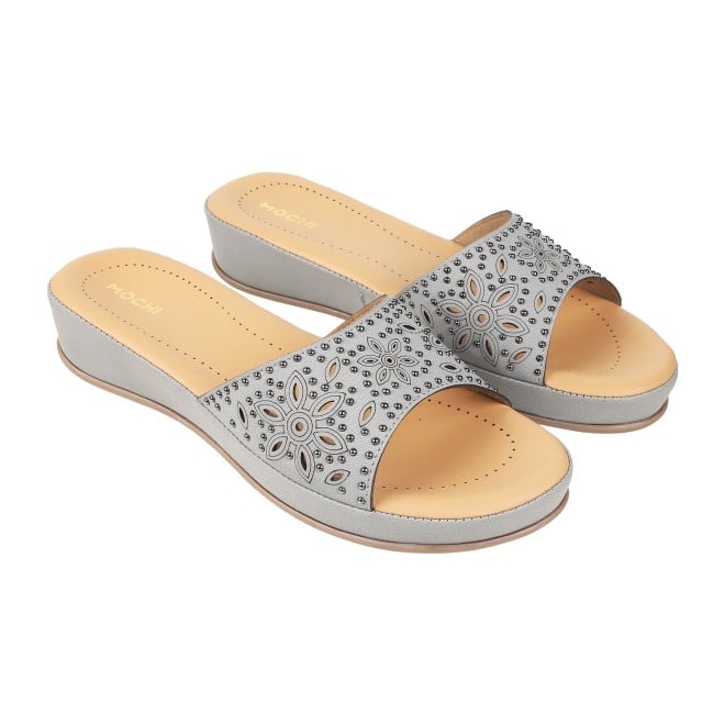 Mochi Women Grey Casual Sandals