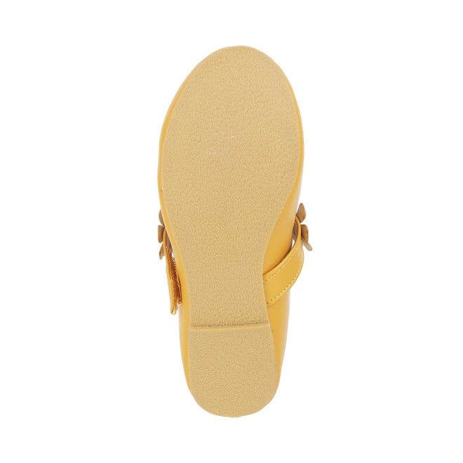 Mochi Girls Yellow Casual Ballerinas (SKU: 56-27-33-25)