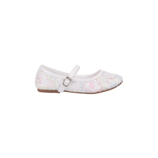 Mochi Girls White Casual Ballerinas (SKU: 56-93-16-30)