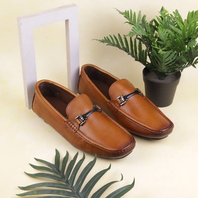 Mochi Men Tan Casual Loafers