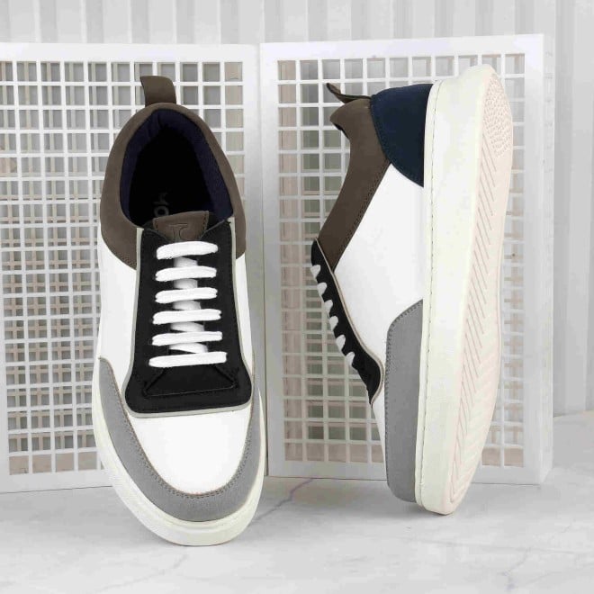 Mochi Men White Casual Sneakers