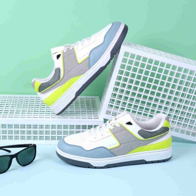 Mochi Men White Casual Sneakers