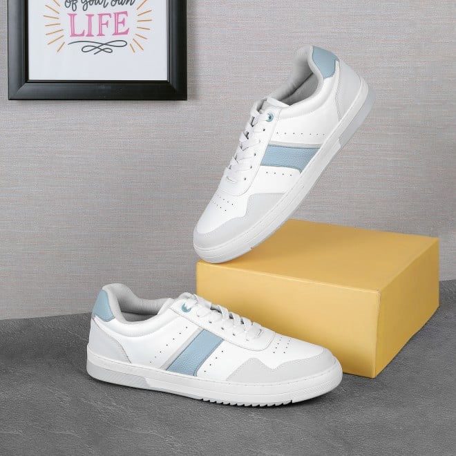 Mochi Men White Casual Sneakers