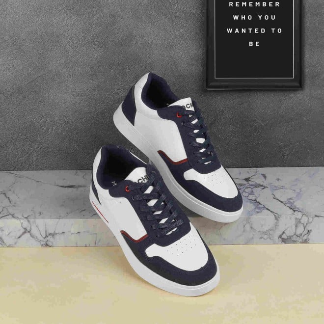 Mochi Men White Casual Sneakers (SKU: 71-256-16-43)