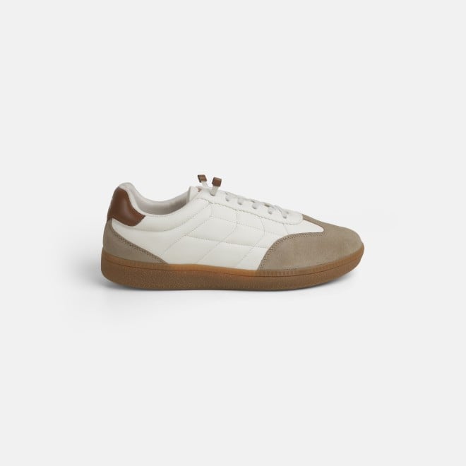 Mochi Men White Casual Sneakers (SKU: 71-382-16-40)