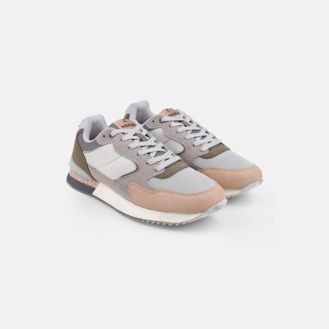 Mochi Men Beige Sports Walking Shoes (SKU: 71-433-20-40)