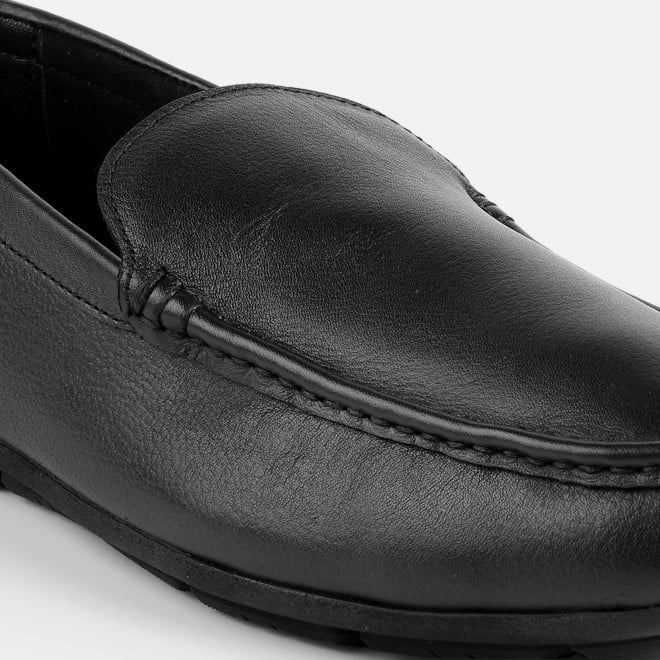Mochi Men Black Casual Loafers (SKU: 71-468-11-40)