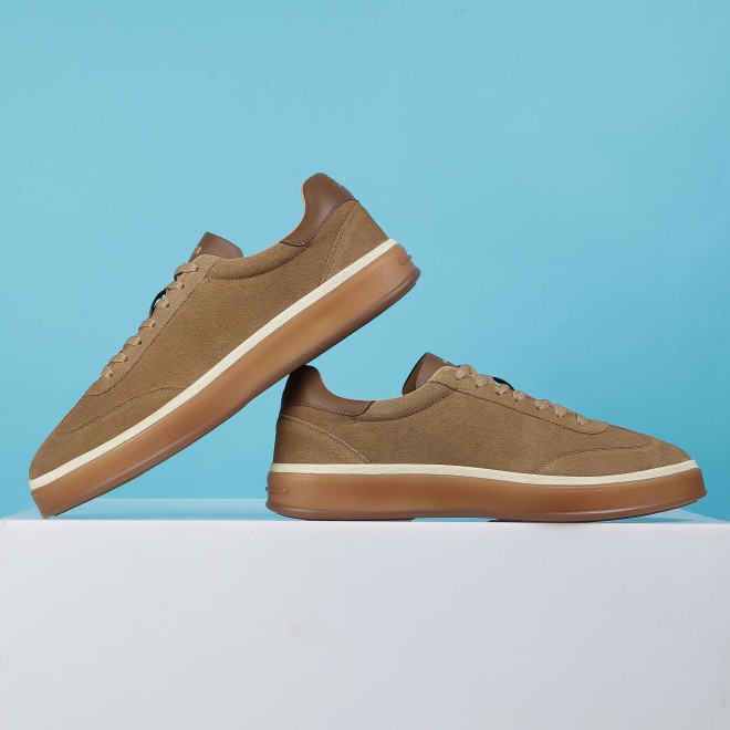 Mochi Men Brown Casual Sneakers