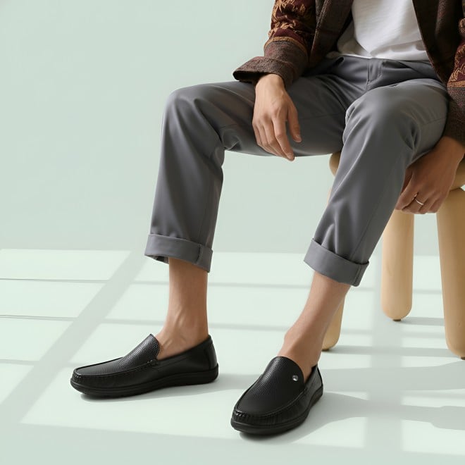 Mochi Men Black Casual Loafers (SKU: 71-521-11-41)