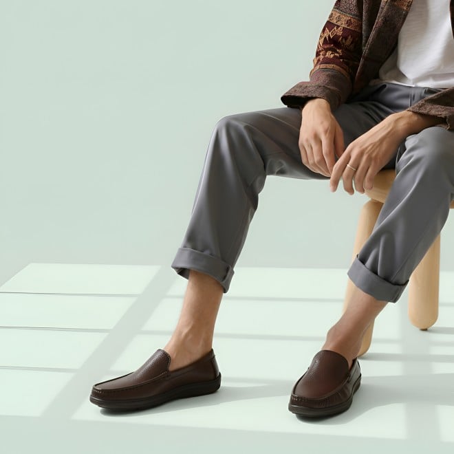 Mochi Men Tan Casual Loafers (SKU: 71-521-23-40)