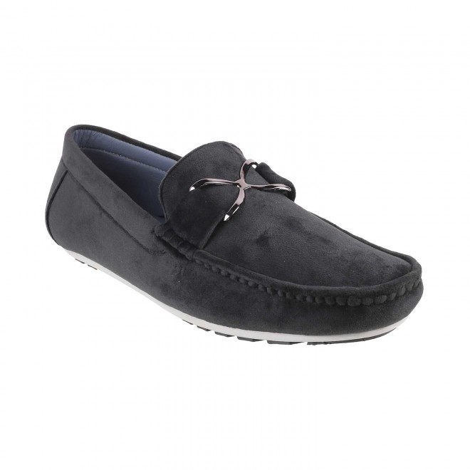 Buy Casual Shoes for men Online in India | Mochi Shoes