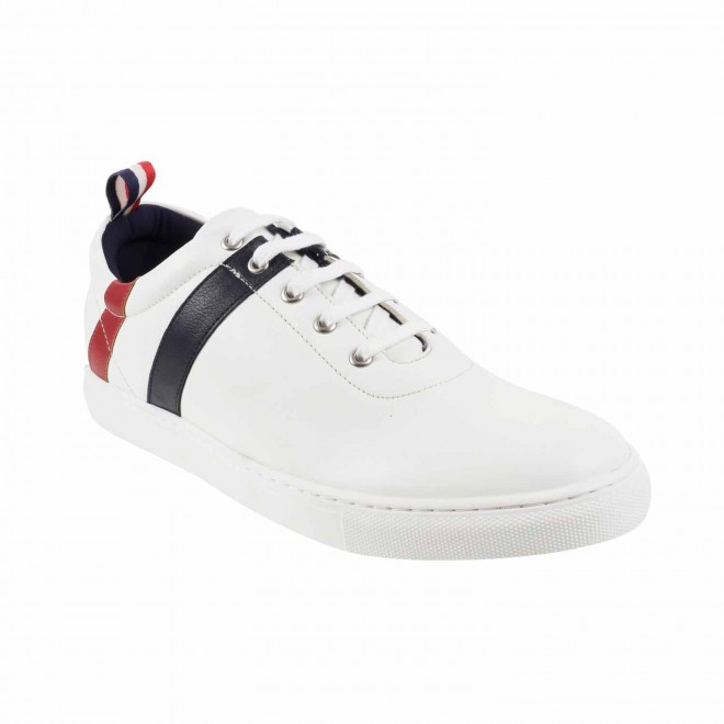 Mochi Men White Casual Sneakers
