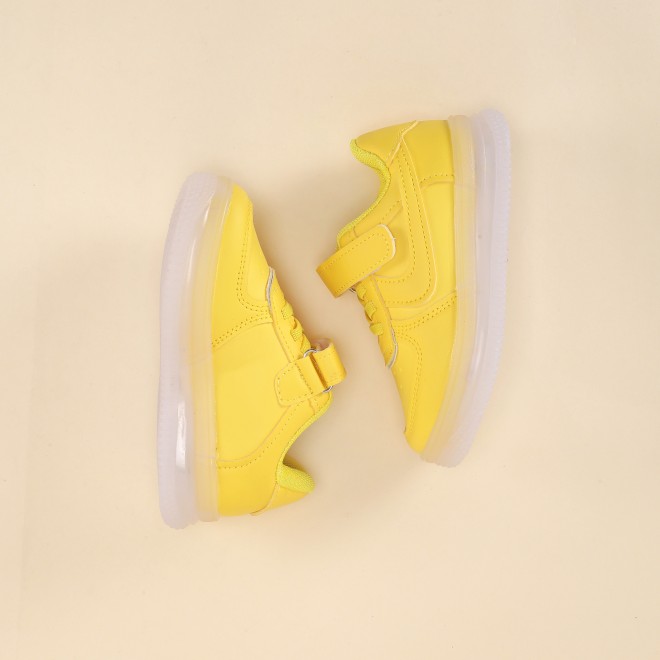 Kittens Boys Yellow Casual Sneakers (SKU: 74-442-33-25)