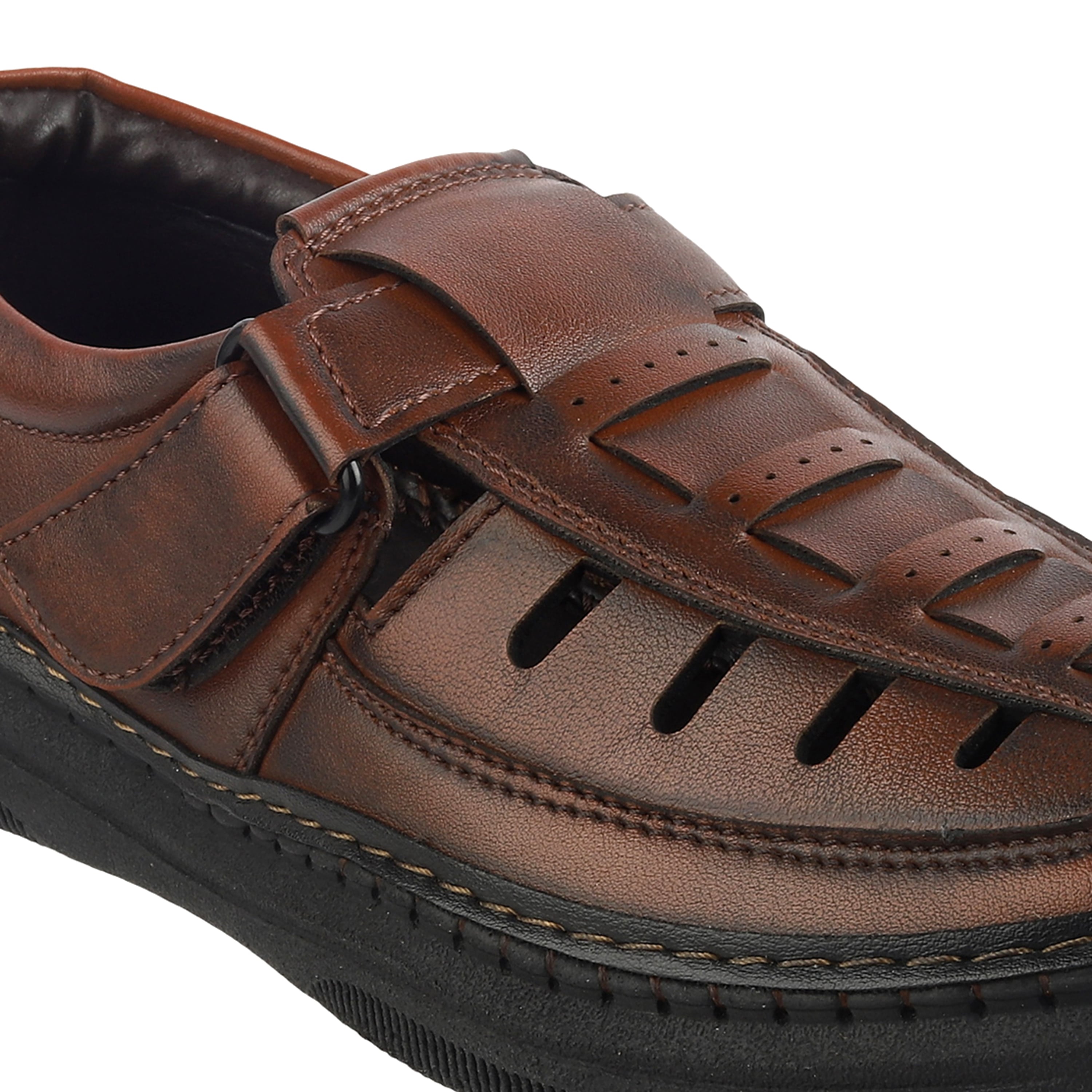 Kittens Boys Brown Casual Sandals (SKU: 74-488-12-33)