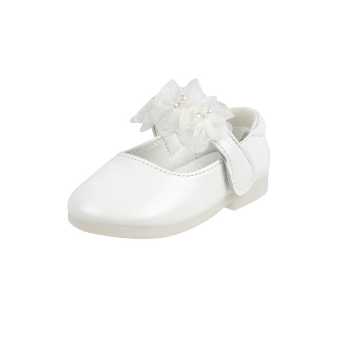 Kittens Girls White Casual Ballerinas (SKU: 78-49-16-22)