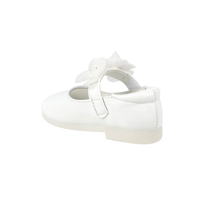 Kittens Girls White Casual Ballerinas (SKU: 78-49-16-22)