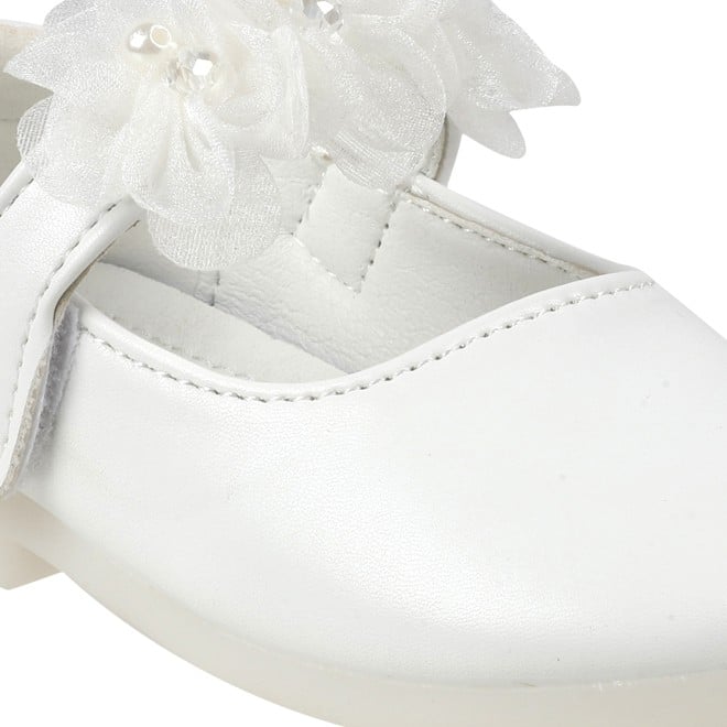 Kittens Girls White Casual Ballerinas (SKU: 78-49-16-22)