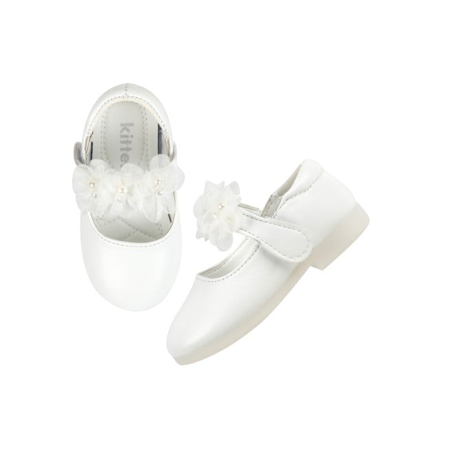 Kittens Girls White Casual Ballerinas (SKU: 78-49-16-22)