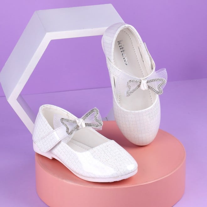 Kittens Girls White Casual Ballerinas