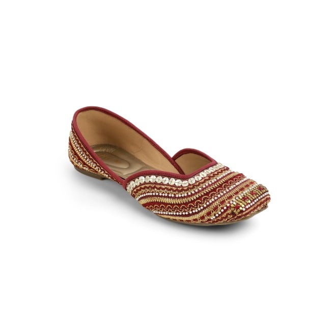 Cheemo Women Maroon Ethnic Mojaris (SKU: 92-133-44-37)