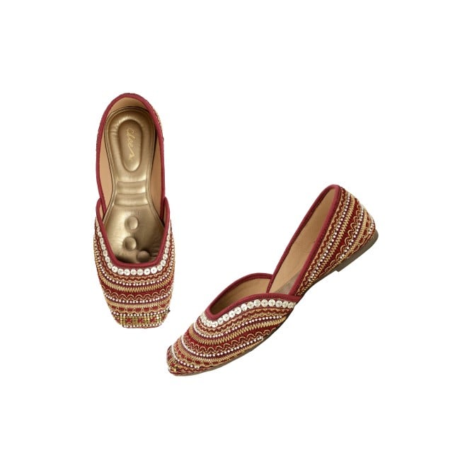 Cheemo Women Maroon Ethnic Mojaris (SKU: 92-133-44-37)