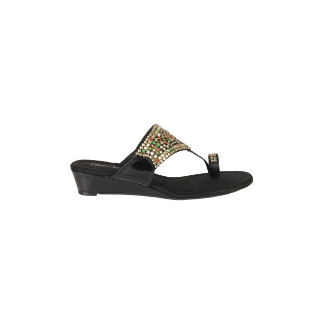 Cheemo Women Black Ethnic Kolhapuris (SKU: 92-156-11-36)