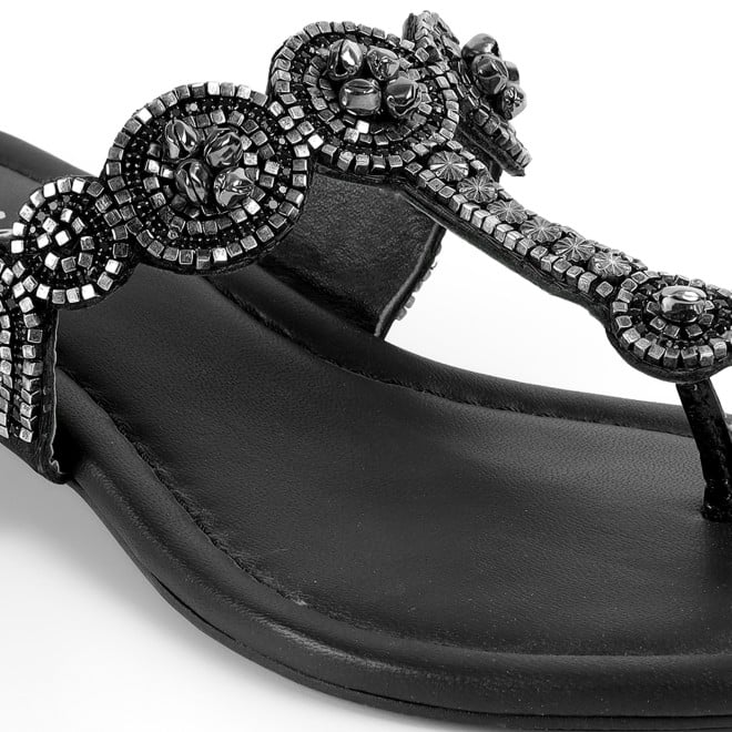 Cheemo Women Black Ethnic Slip Ons (SKU: 92-163-11-37)