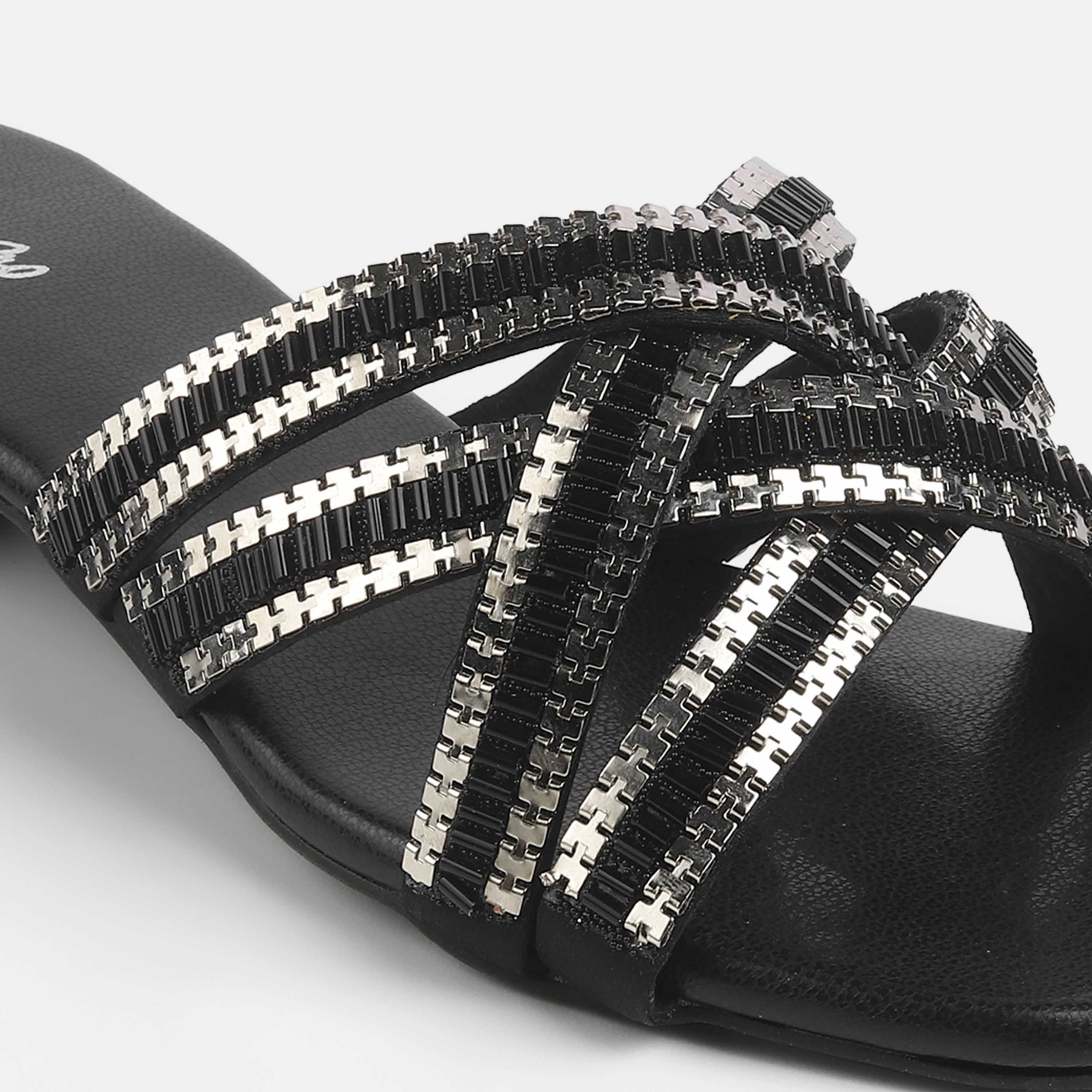 Cheemo Women Black Casual Slip Ons (SKU: 92-198-11-38)