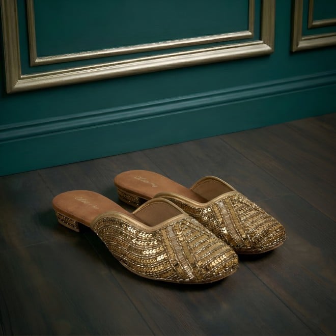 Cheemo Women Antic-gold Ethnic Slip Ons