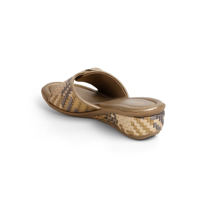 Cheemo Women Antic-gold Casual Slip Ons (SKU: 92-200-28-37)