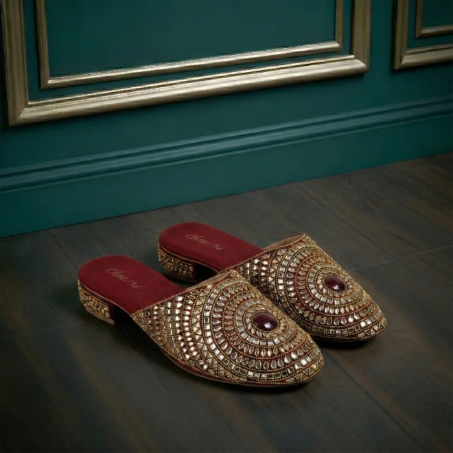 Cheemo Women Maroon Wedding Slip Ons