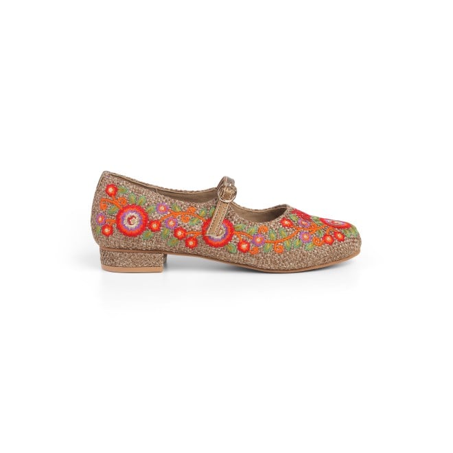 Cheemo Women Antic-gold Casual Ballerinas (SKU: 92-213-28-37)