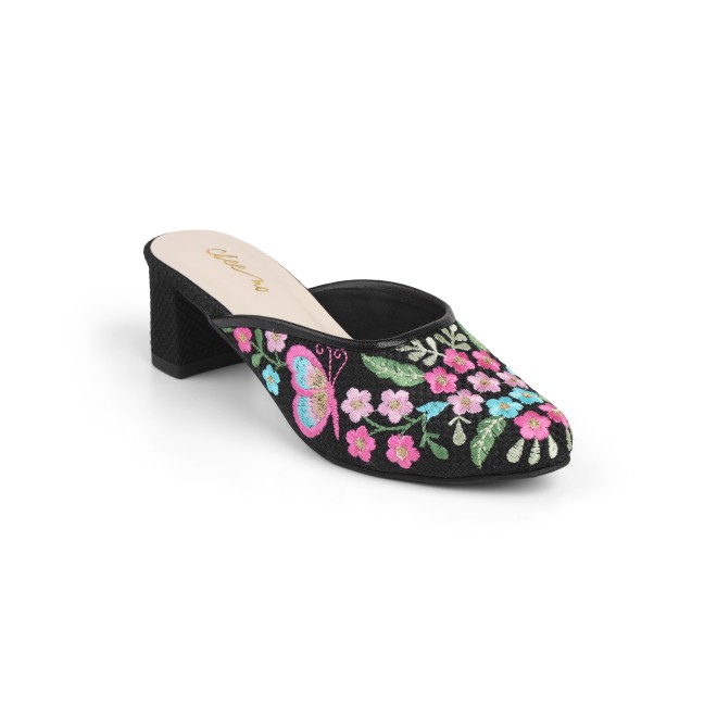 Cheemo Women Black Ethnic Slip Ons (SKU: 92-214-11-37)