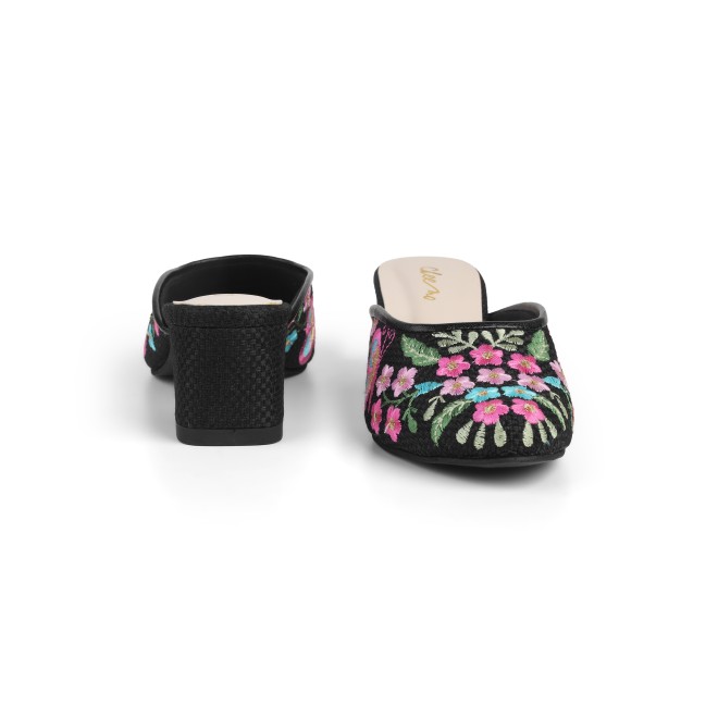 Cheemo Women Black Ethnic Slip Ons (SKU: 92-214-11-37)