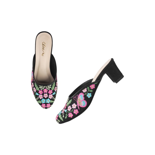 Cheemo Women Black Ethnic Slip Ons (SKU: 92-214-11-37)