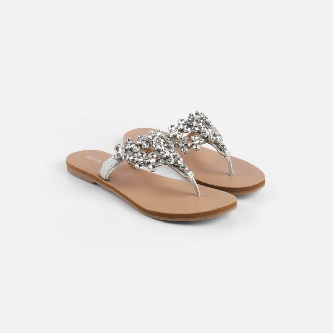 Cheemo Women Silver Casual Slippers (SKU: 92-228-27-37)