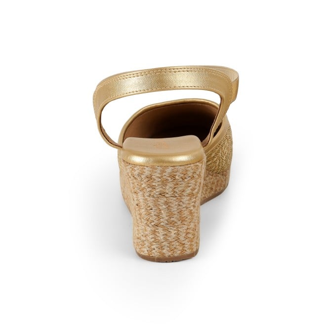 Cheemo Women Gold Casual Sandals (SKU: 92-234-15-37)