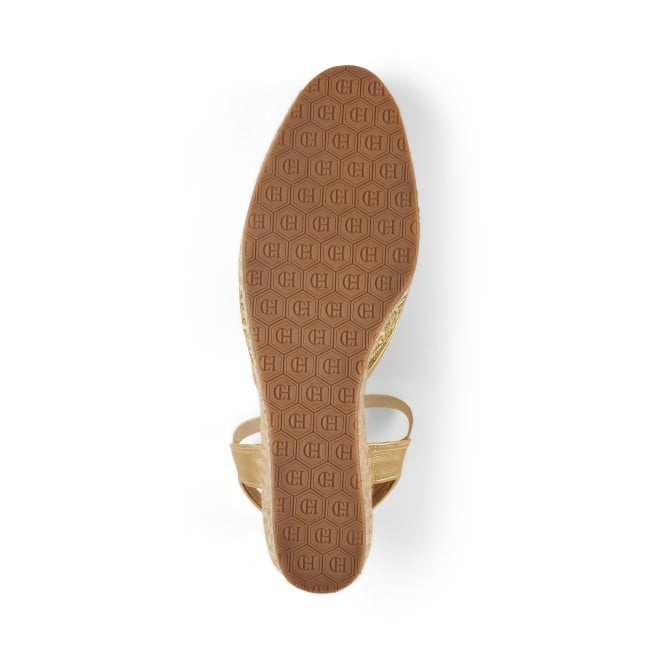 Cheemo Women Gold Casual Sandals (SKU: 92-234-15-37)