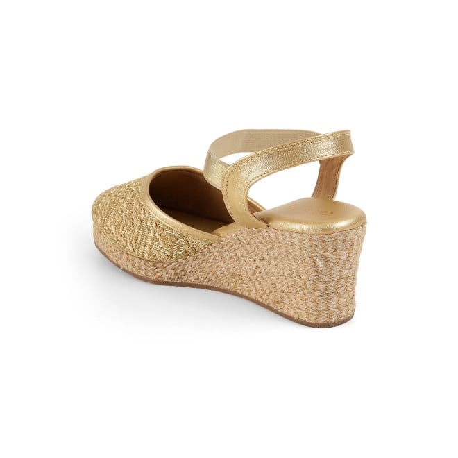 Cheemo Women Gold Casual Sandals (SKU: 92-234-15-37)