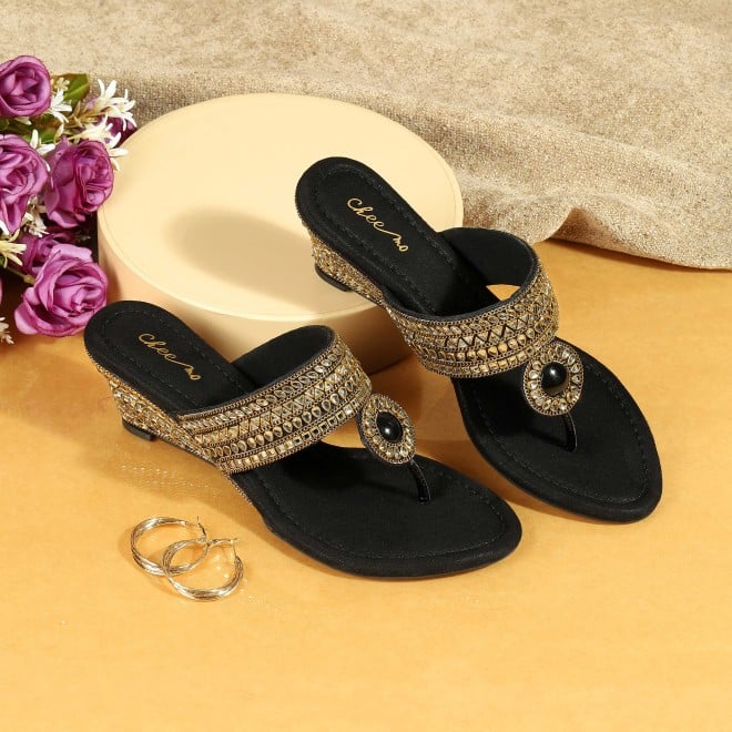 Cheemo Women Black Ethnic Slip Ons