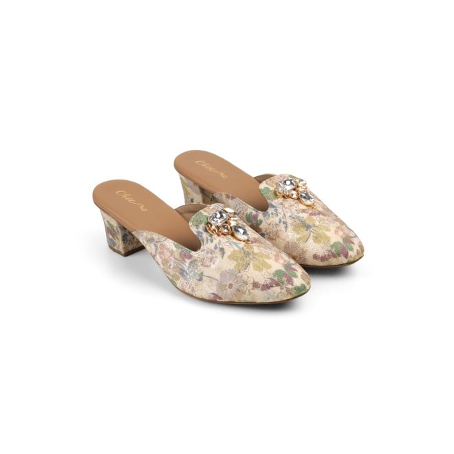 Cheemo Women Gold Casual Slip Ons (SKU: 92-302-15-37)