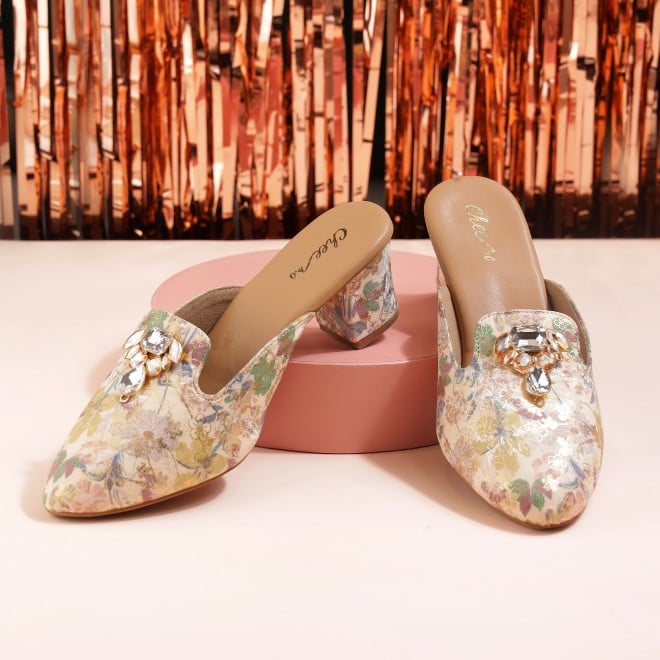 Cheemo Women Gold Casual Slip Ons (SKU: 92-302-15-37)