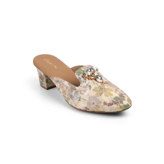 Cheemo Women Gold Casual Slip Ons (SKU: 92-302-15-37)