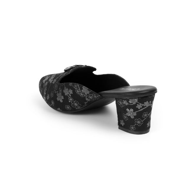Cheemo Women Black Ethnic Slip Ons (SKU: 92-302-11-37)