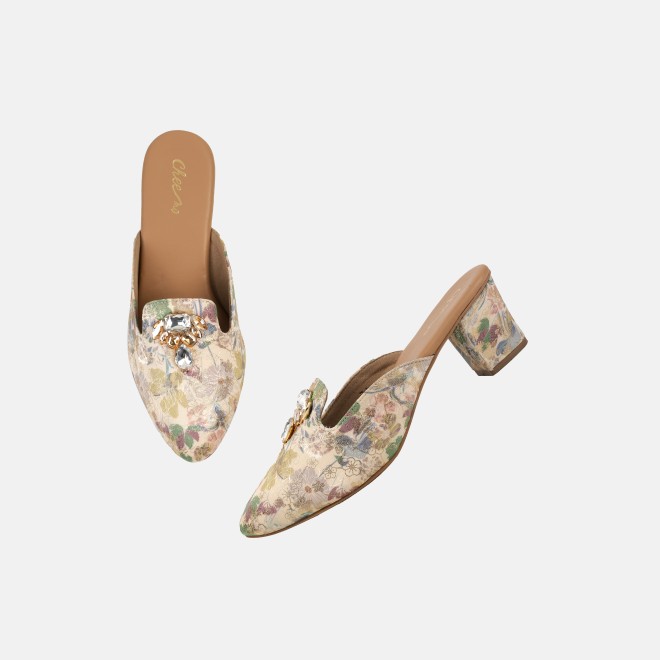 Cheemo Women Gold Casual Slip Ons (SKU: 92-302-15-37)